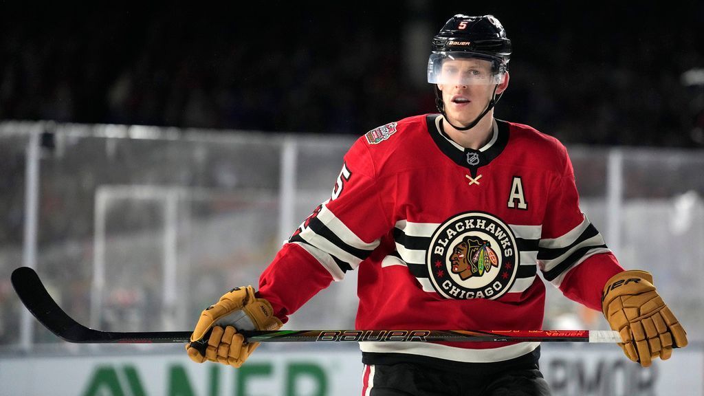 Blackhawks Pull the Trigger: Connor Murphy Traded in Exchange for a Familiar Face as Chicago Accelerates Rebuild