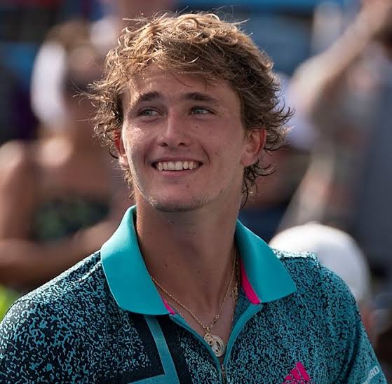 BREAKING: Alexander Zverev transformed an old warehouse into a “zero-dollar supermarket” for the homeless — but the item that disappears the fastest isn’t food…